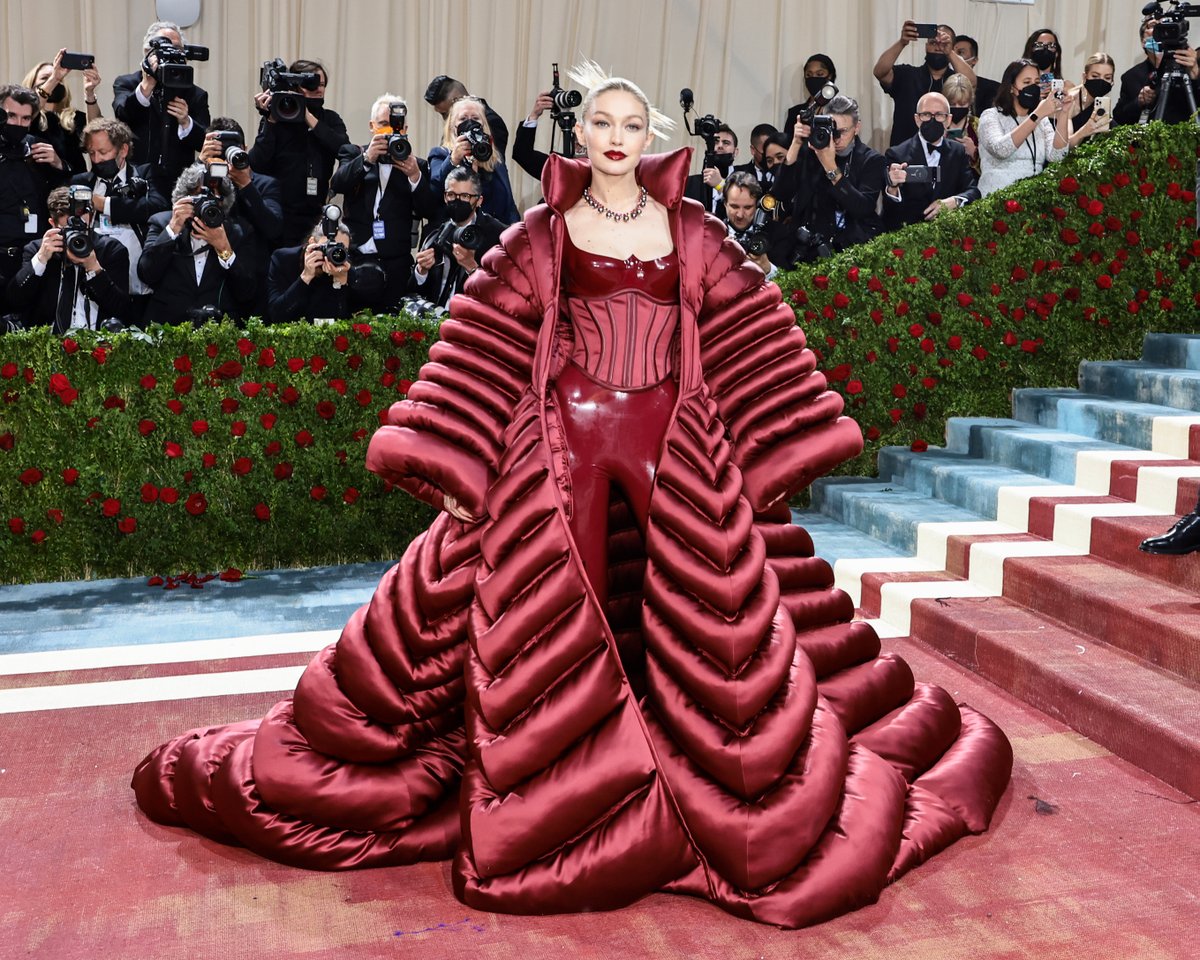 Gigi Hadid took the Gilded Age to the FUTURE with this look #MetGala #MetGala2022