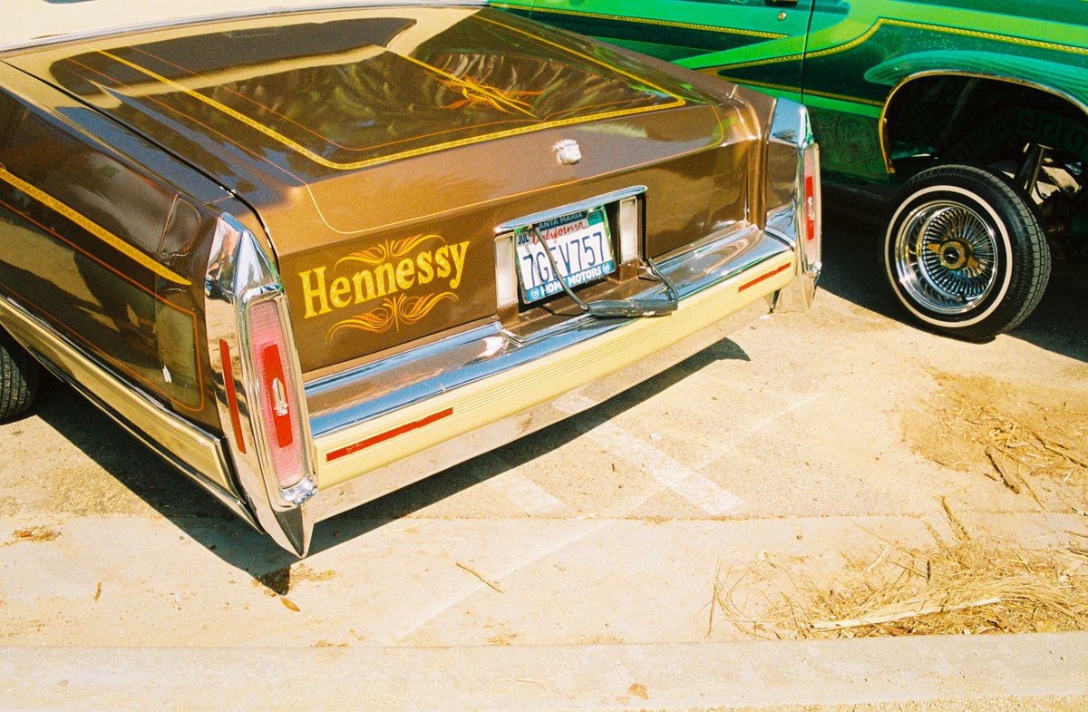 ShotOn35mm's tweet image. My latest photo essay for @LATACO is up! Car clubs worked in shifts this weekend to secure a spot at this year's Cinco de Mayo lowrider cruise in Elysian Park. All photos #ShotOn35mm! 

Check it out - bit.ly/39BV5D7
