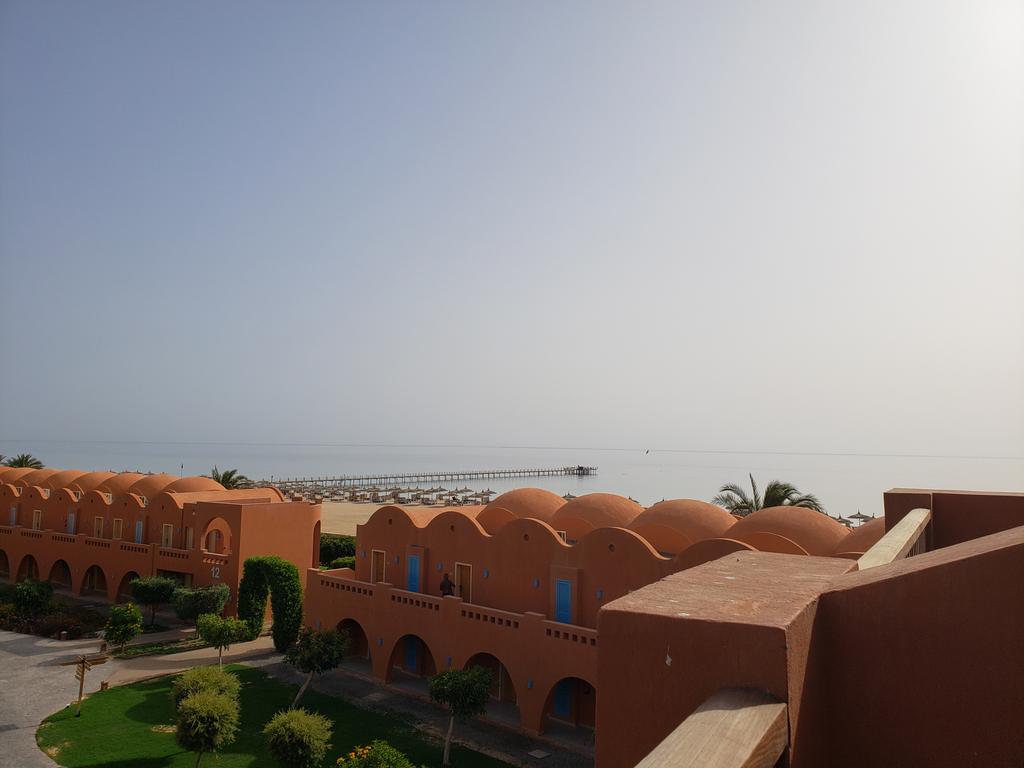 SunhatsC's tweet photo. Good morning from the Red Sea. Another day un paradise.
#beach #Egypt #RedSeaResort https://t.co/mrXQePWMz3