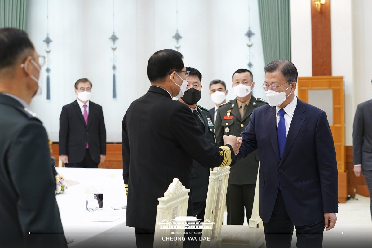 Moon Jae-in's Cheong Wa Dae tweet media