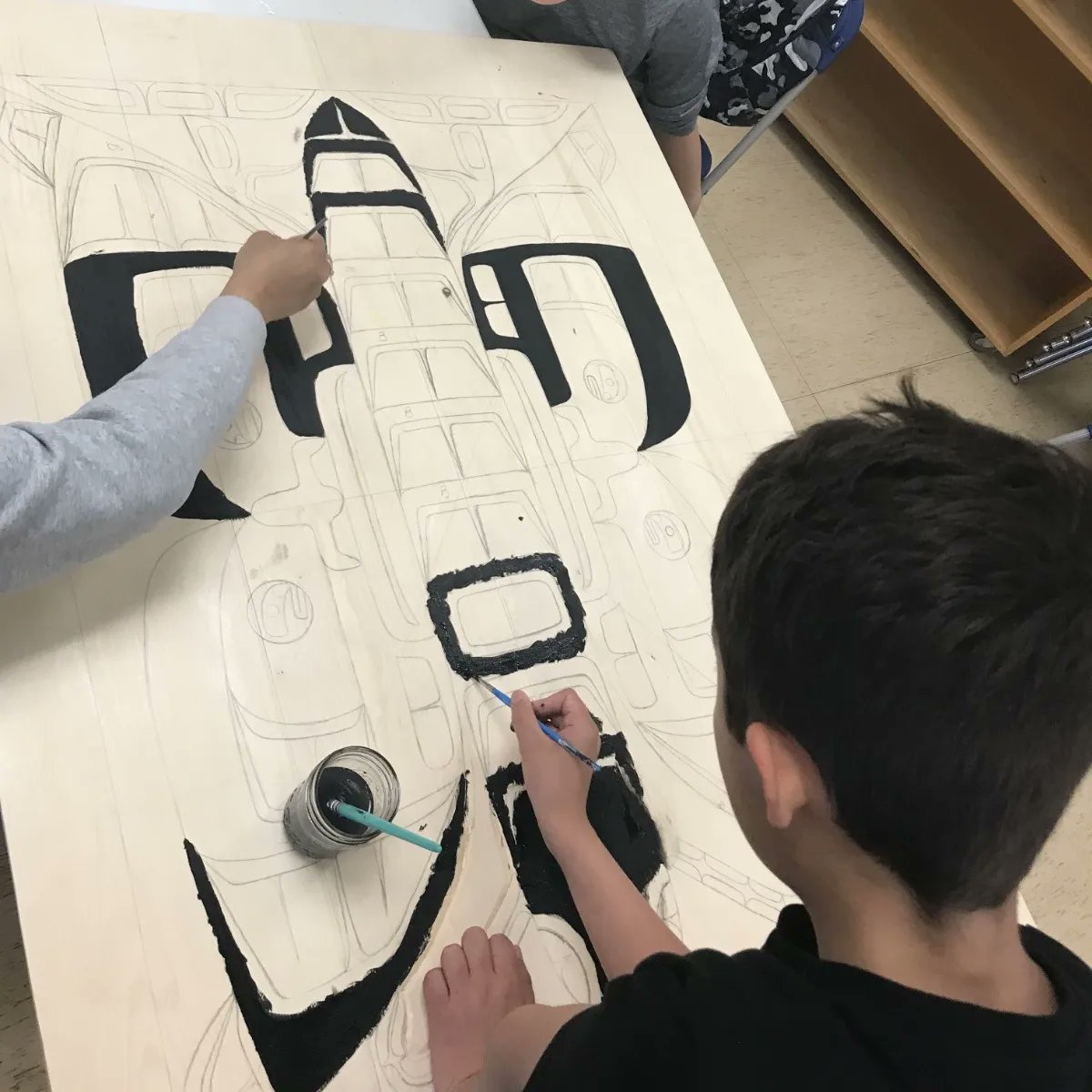 MarOakCA's tweet photo. Jimmy Joseph and Lisa G are hosting hands-on workshops and storytelling to design and paint a 3-panel carved wood triptych. Members of the community are welcome to participate. https://t.co/xhD92pHZYQ