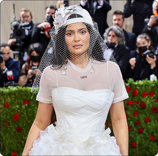 thecaoticdjay's tweet photo. When Anjali thought Rahul was going to propose to her.
#MetMazza #MetGala #MetGala2022 #kuchkuchhotahai https://t.co/DYt3Xm1BT6
