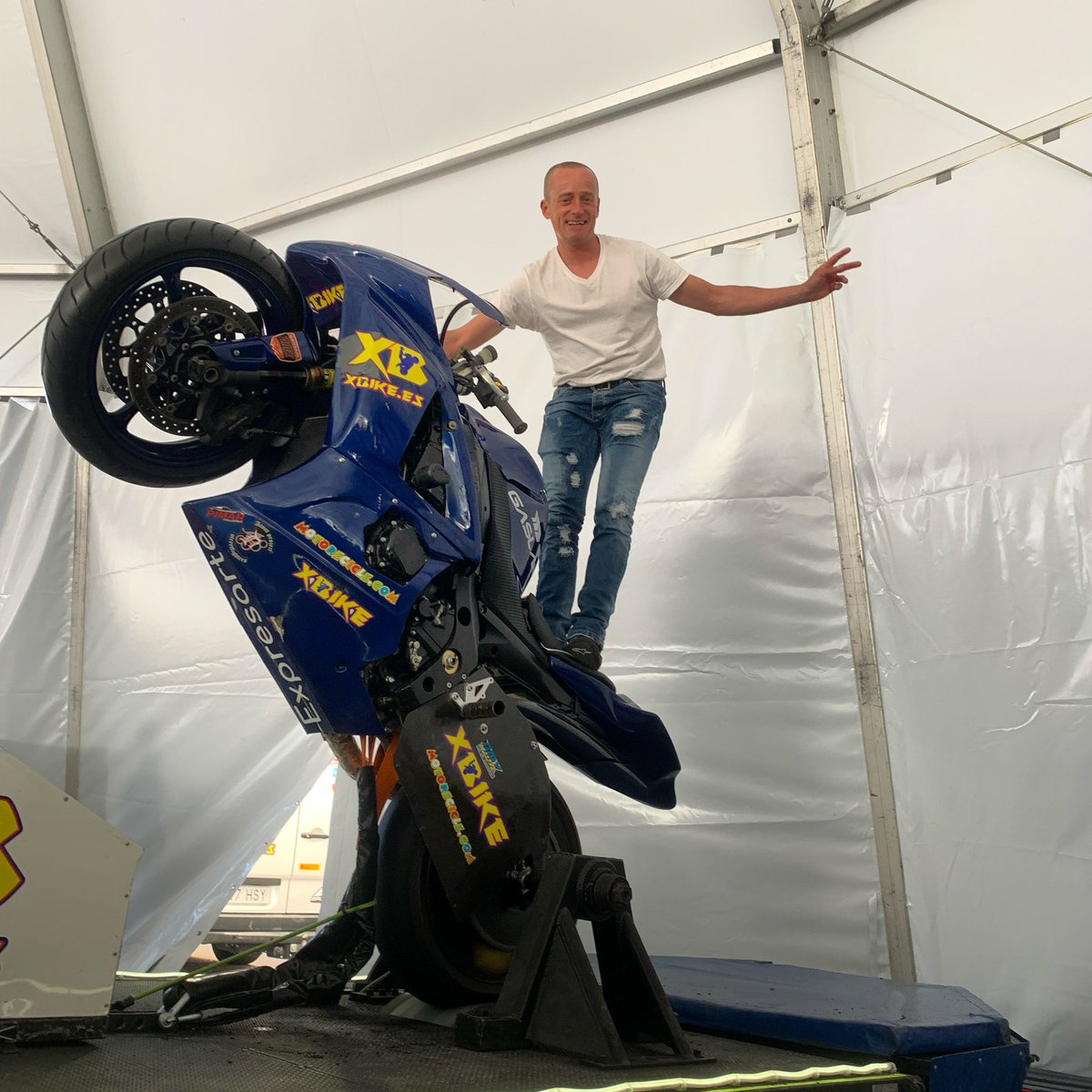 Crack #piruloramon a los mandos del <a href="/SimuladorXBike/">Xbike</a> en Concentración Motera Motococido-Lalín! Recomendable 100%, ambientazo, organización top, zona ideal y carpa brutal!
Gracias a todos los que disfrutasteis de nuestros simuladores, organización y amigos. 
Pronto+eventos! Gaaass