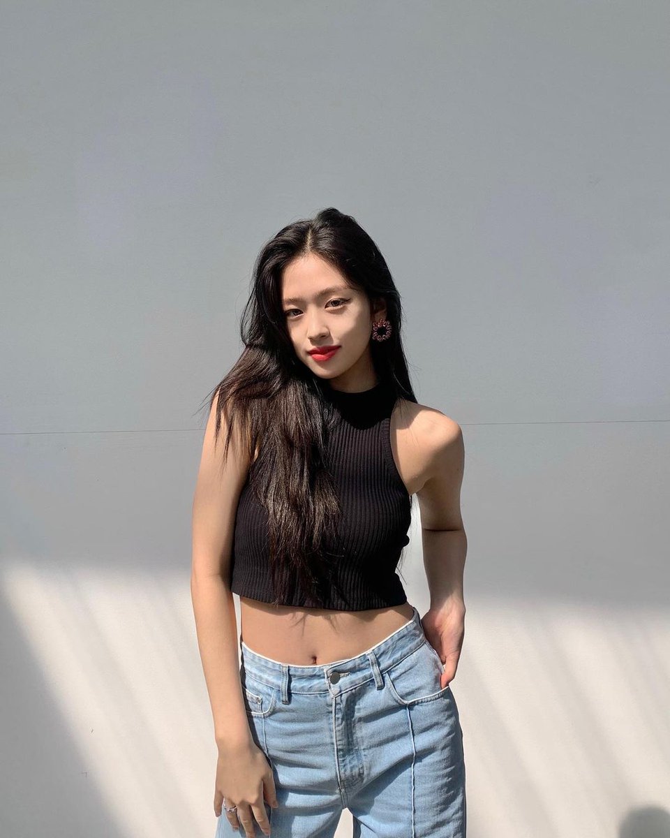 (SLOW) AN YUJIN THAILAND tweet media