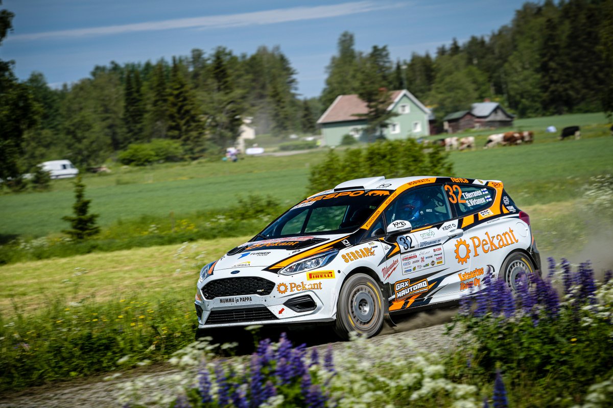 106 autokuntaa mukana kesäkauden avauksessa Turussa! ☀️ Tsekkaa ilmoittautuneet ▶️ bit.ly/3OR0KVU 

📸: Toni Ollikainen / AKK

#RalliSM #RSJM <a href="/LRRalli/">SM Mad-Croc Länsirannikon Ralli</a>