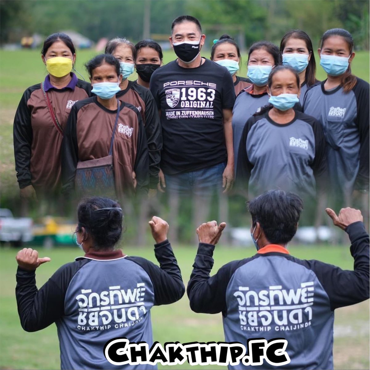 ChakthipFc's tweet image. พล.ต.อ.จักรทิพย์ ชัยจินดา เเจกเสื้อเเขนยาวให้กับชาวเกษตรกรที่ต้องออกไปทำงานตากแดดตากลม จำเป็นต้องใส่เสื้อแขนยาวเพราะจะช่วยป้องกันเรื่องเเดดและยุงได้เป็นอย่างดี จึงอยากเข้ามาเป็นส่วนหนึ่งที่ช่วยเหลือพี่น้องประชาชนชาวเกษตรกรได้ #จักรทิพย์ชัยจินดา #จักรทิพย์คนทำงาน #chakthipFC