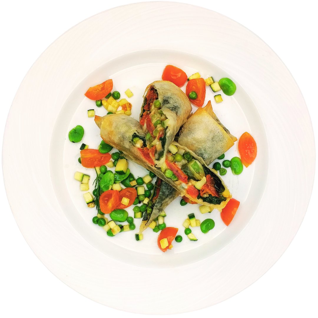 🍅 Vibrant Vegetarian Strudel of Broadbeans, Courgette, Petit Pois, Spinach, Sun blushed Tomatoes and Vegan Feta with a refreshing new seasonal mint. 

📱 Add to your next order now by quoting PRO02946. 

#braeheadfoods #vegan #vegetarian #veganism #timesaving #heretoserveyou