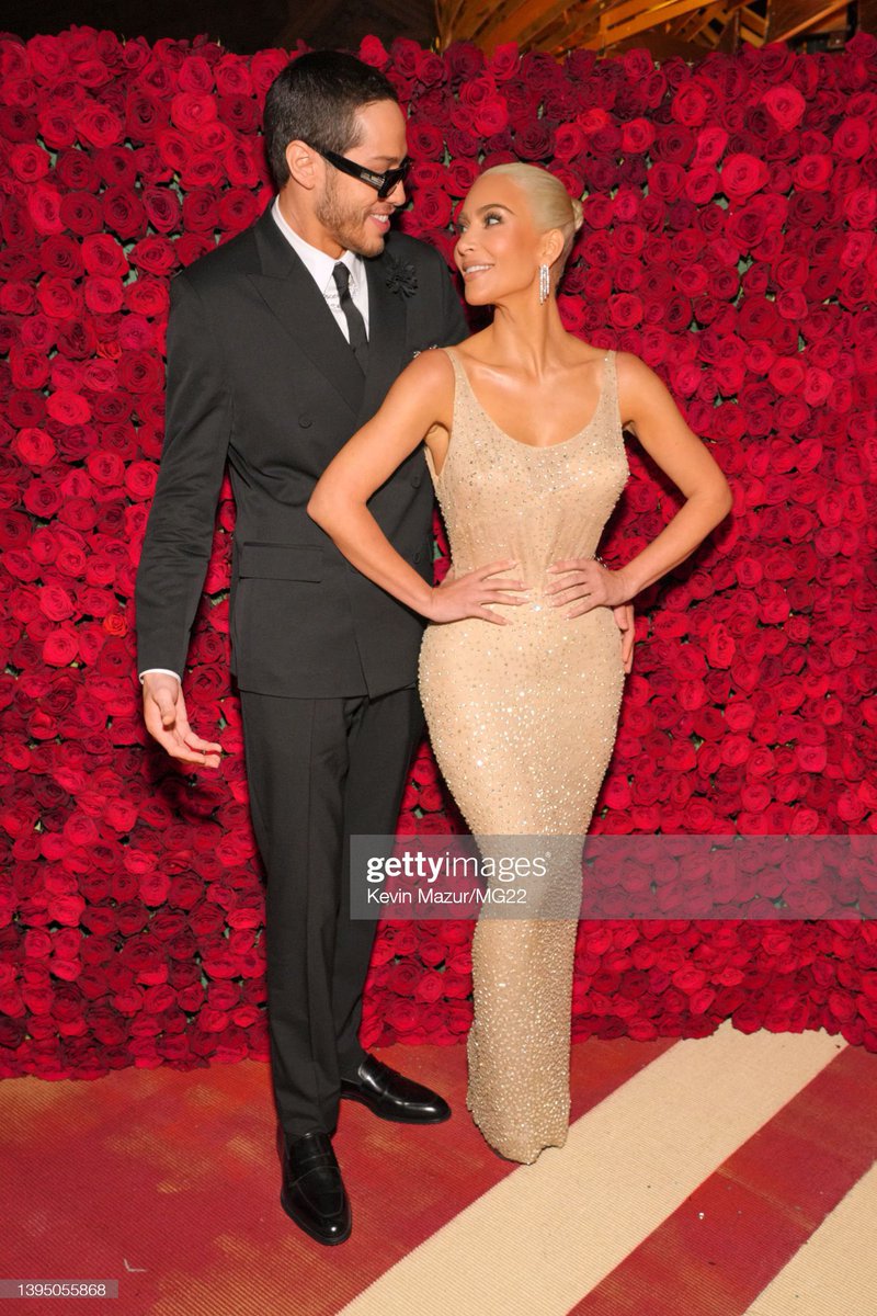 Happiness looks so damn good on her 😍😍😍