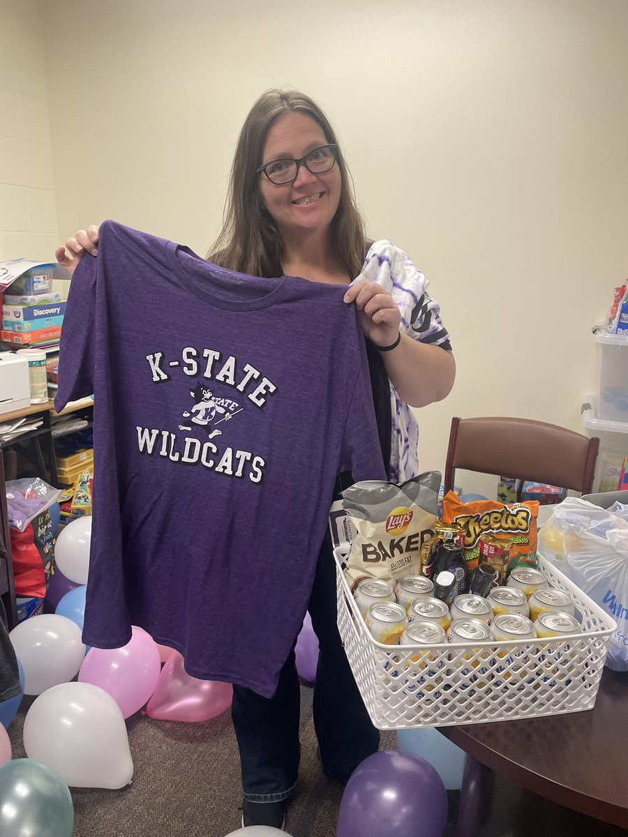 MTBullpups's tweet photo. Thank you to My Mark Twain Family who made today a phenomenal Principal Appreciation Day! The cards, posters, gifts, and fanfare welcome you all gave me this morning made me feel sooo valued and loved!!! It’s an honor to work with KCKPS @MTBullpups!!  
#bestofthebest
#kckschools https://t.co/3bPOXG4DH1