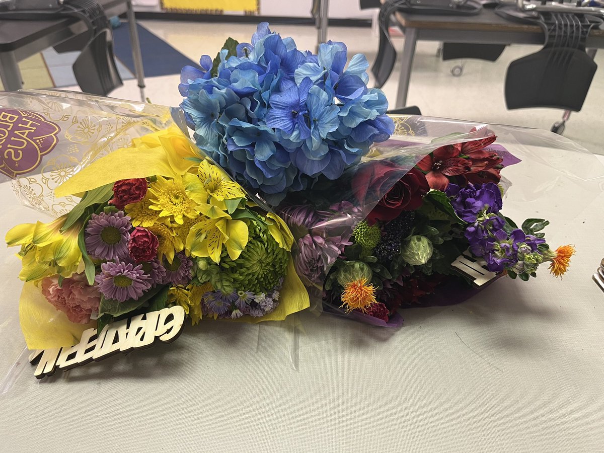 Mayra Valencia tweet media