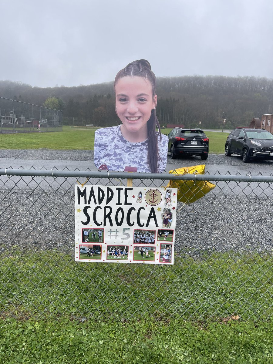 Big 12-5 win today for senior night vs Putnam Valley!  

Talia Berardo 4g 3a
Molly Novak 4g
Shannon Cunningham 2g
Jess Owens 1g
Jess Bianco 1g
Seneca Devendorf 1a
Charlize Puff 1a

Simone Gillette 7 saves
