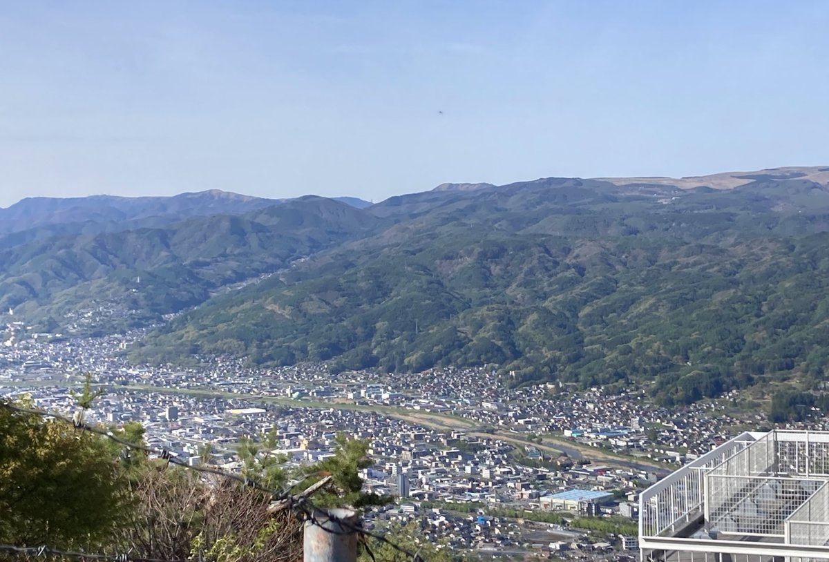 Az7Xh's tweet photo. 昨日夜に無事奈良カブから帰ってしました。関東-関西は流石に長旅だった🥱2泊3日だとスケジュールかつかつであんまりゆっくり滞在できなかった💦あと山越え多かったな…⛰次どのかのカブミ行ったら今度は私のプコブルーも並べたいな😢初めてバイクとフェリー乗ったり良い経験でした！ https://t.co/A40QAMuHFM