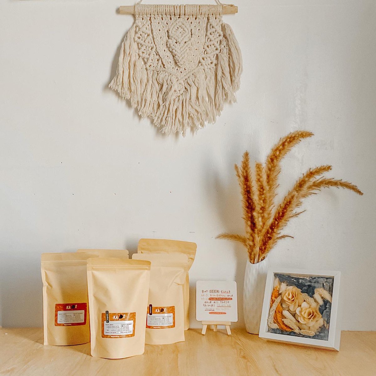 seihonstudio's tweet photo. Good morning from our home studio! 🧡

If you’re wondering if ano ang laman ng pouches, here it is. 🤗

📦 125g Decaf Arabica
📦 125g Espresso
📦 125g Sagada
📦 125g Kalinga
📦 250g Espresso

💬 DM for inquiries
🛒 Shop via Shopee

Link in bio. https://t.co/ccDowrUjHt