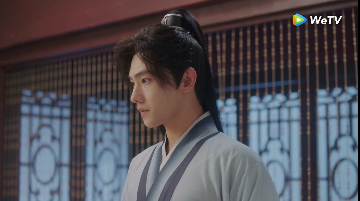 shiningsuk's tweet photo. he is hypnotized by her beauty 

#且试天下 #WhoRulesTheWorld
#ZhaoLusi #YangYang https://t.co/DzKULFAJ3w