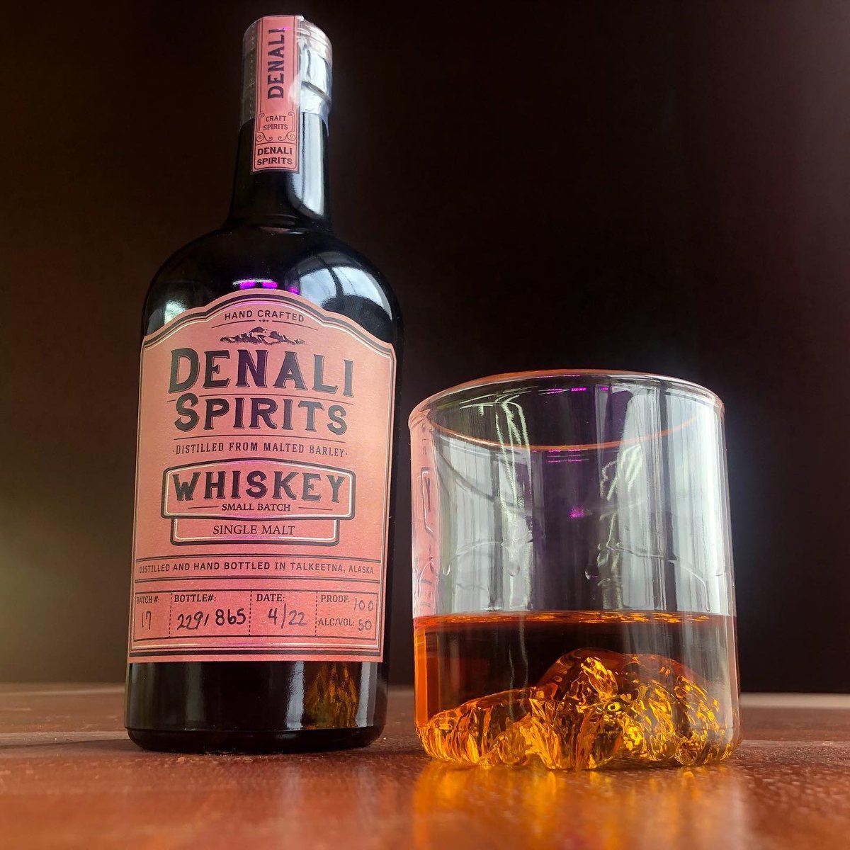 MainstemMalt's tweet photo. Our friends in Talkeetna, Alaska are about to release their first #madewithmainstem #whiskey for your sipping pleasure. Look for batch #17 on May 7. Oh so much to love about this one. Any takers?
πΈ : @denalibrewing @denalispirits
#mothersday #staffpicks #talkeetna #alaska https://t.co/HKMk390zm8