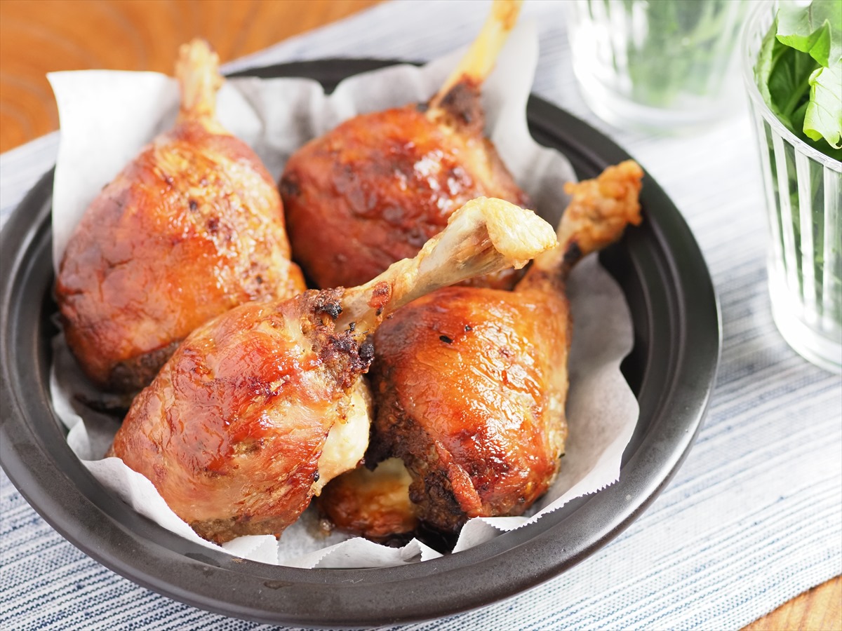 筋肉料理人 藤吉和男 こどもの日におすすめ 親子で作れる マンガ肉 ですマンガ肉とは名前の通り アニメに出てくる骨付き肉 の事です 私の子供の頃ならはじめ人間ギャートルズ 今どきならワンピース サンジの肉を親子で楽しく作れるレシオです