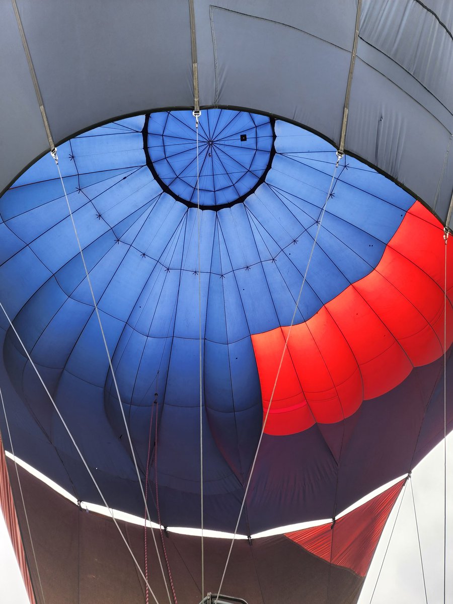 geoffthedj's tweet photo. It happened! #BalloonWithGeoff https://t.co/wHEzJtEpVC
