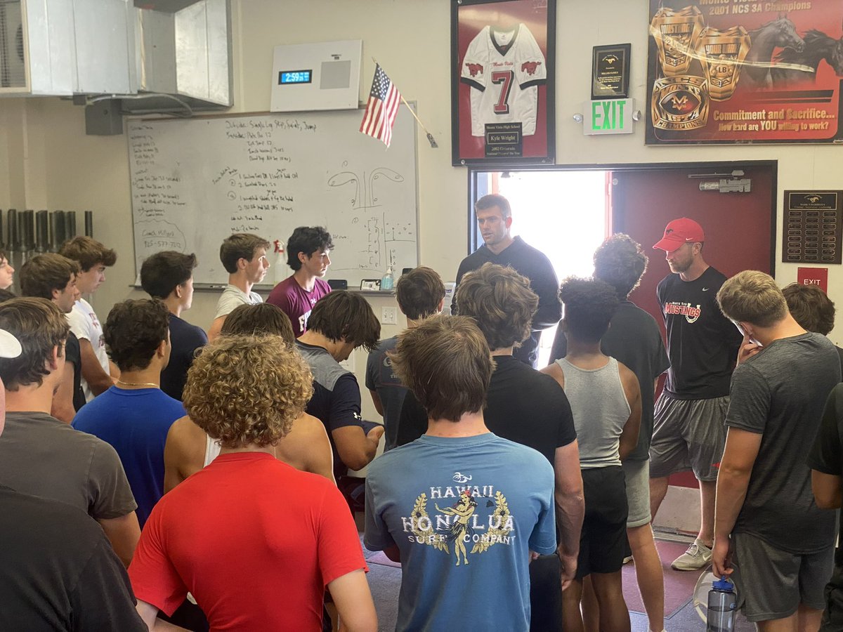 Thank you to <a href="/MVHS_Football/">Monte Vista Football</a> alumni, <a href="/uscfootball/">USC Trojans Football</a> beast and now <a href="/chargers/">Los Angeles Chargers</a>    Newest TE <a href="/ekromme11/">Erik Krommenhoek</a>, for taking the time to stop by and talk to the kids! First-Class guy and Can’t wait to see him tear it up on Sundays! We’re all rooting for you!