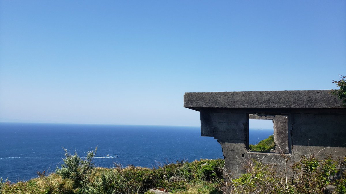 Sherpa45's tweet photo. ラピュタ!
ではなく
旧日本海軍の潜水艦探知施設と見張台 https://t.co/lbjiLDKbwZ