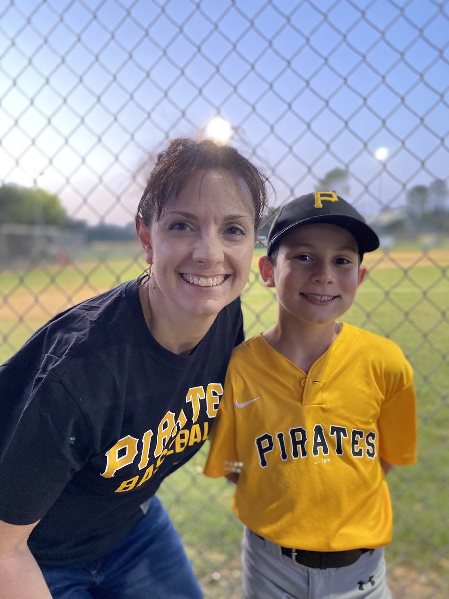Put this one in the W column!  Thanks for inviting me to the game….You did AWESOME!!❤️🏴‍☠️ ⚾️