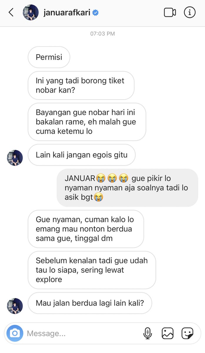 fictionofna's tweet photo. — mark lee nct
few tweets au

ngedate sama idola?! https://t.co/032PyHHOkt