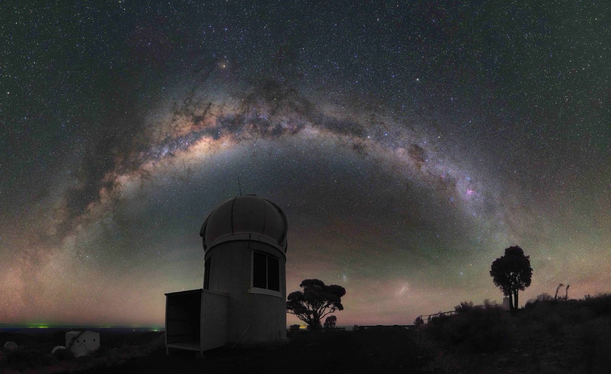 Panorama view of Skymapper at Siding Springs Observatory 📸 A very talented Staff member at iTelescope 🙌 #iTelescope #Astrophotography #sidingspringsobservatory #remotetelescope