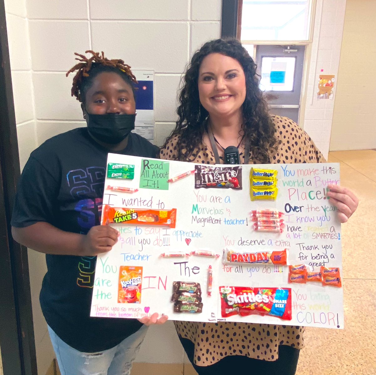 Ms. Paes tweet media