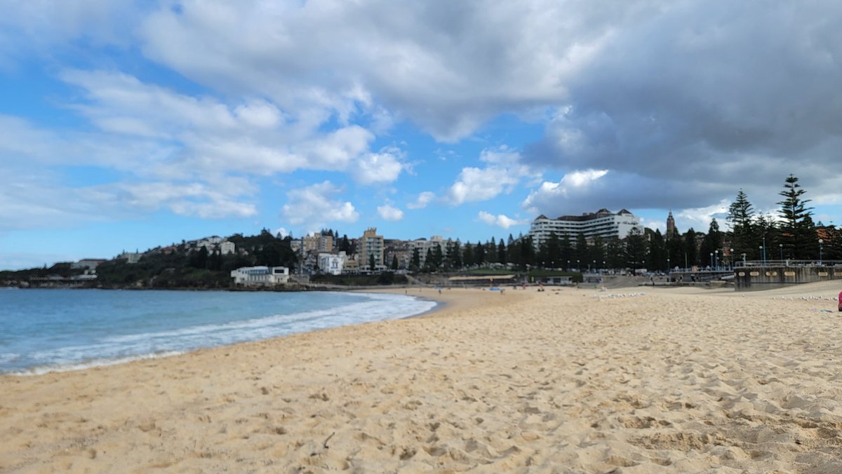 JabStrategy's tweet image. Beautiful pic of Coogee Beach in Sydney.