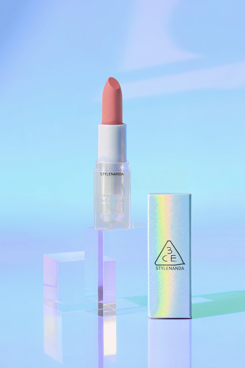 3ce_official_jp's tweet photo. #新商品情報🔔
ブルベ夏の特別なムードを詰め込んだNew Color💄
3CE SOFT MATTE LIPSTICK
#PALEPOSY
👉ブルベ夏(ミュート)の方におすすめするヌーディーピンクカラー💕
STYLENANDA公式オンライン・3CE公式ショップ楽天市場店にて先行販売中😊 https://t.co/DsxWCzVxKS