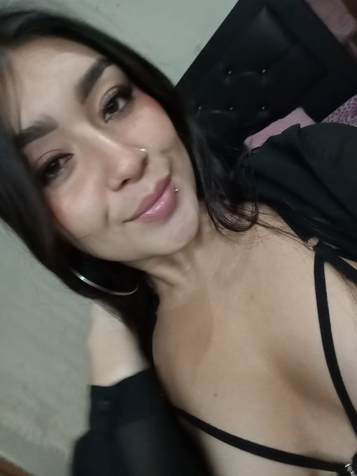 Follow mi instagram and send photo hot https://t.co/aqCyeVpqXV<a href="/tag/nuevafotodeperfil"class="tags"><span>#nuevafotodeperfil</span></a>