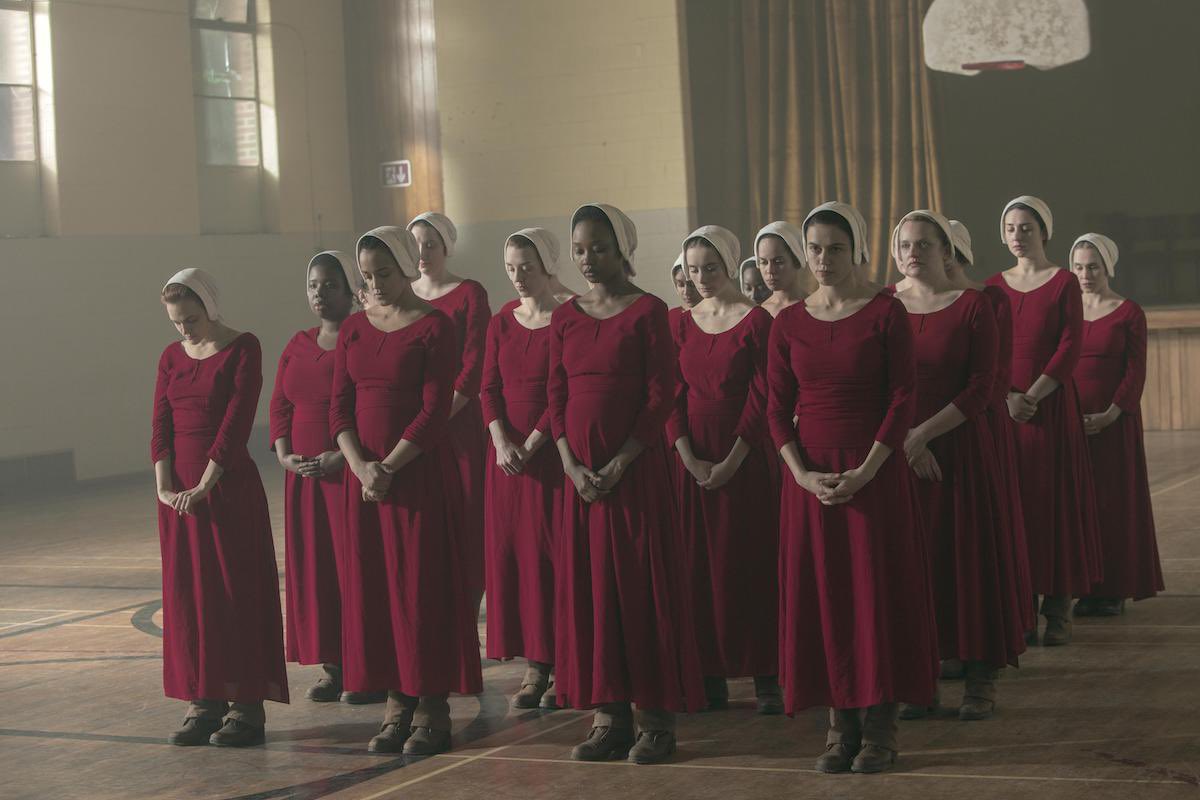 blludofficial's tweet photo. Someone literally said that Hilary Clinton looked like Handmaids Tale……… I’m crying 😭
#MetGala2022 #MetMazza https://t.co/A7i7O0NeNM