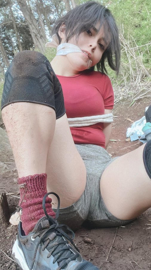 ¡Haz RT y mira mi escena de Gang bang con un actor famoso!
¡Los videos filtrados se publicaron en mi FANSMINEpage!
Mira ahora y llévate el semen:beacons.ai/fansmine.signup