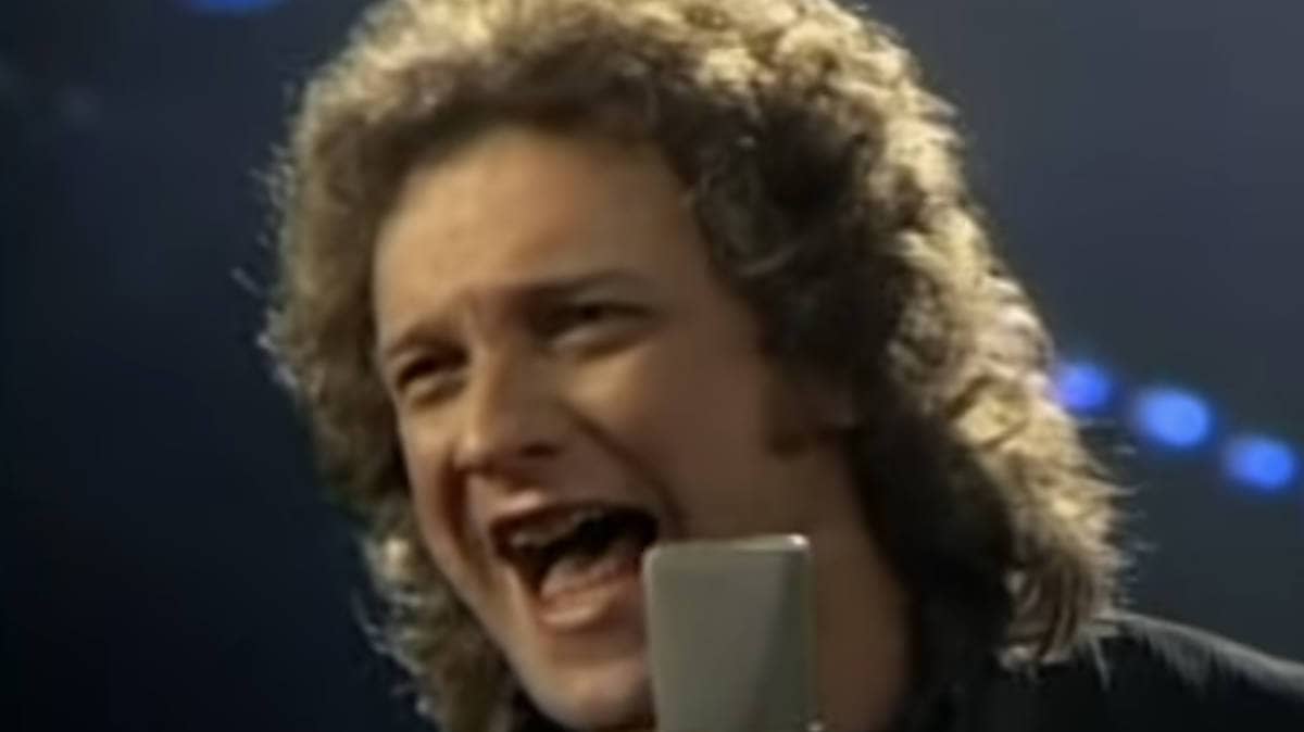  Happy birthday, Lou Gramm! \"I Want to Know What Love Is\" is a great song!  