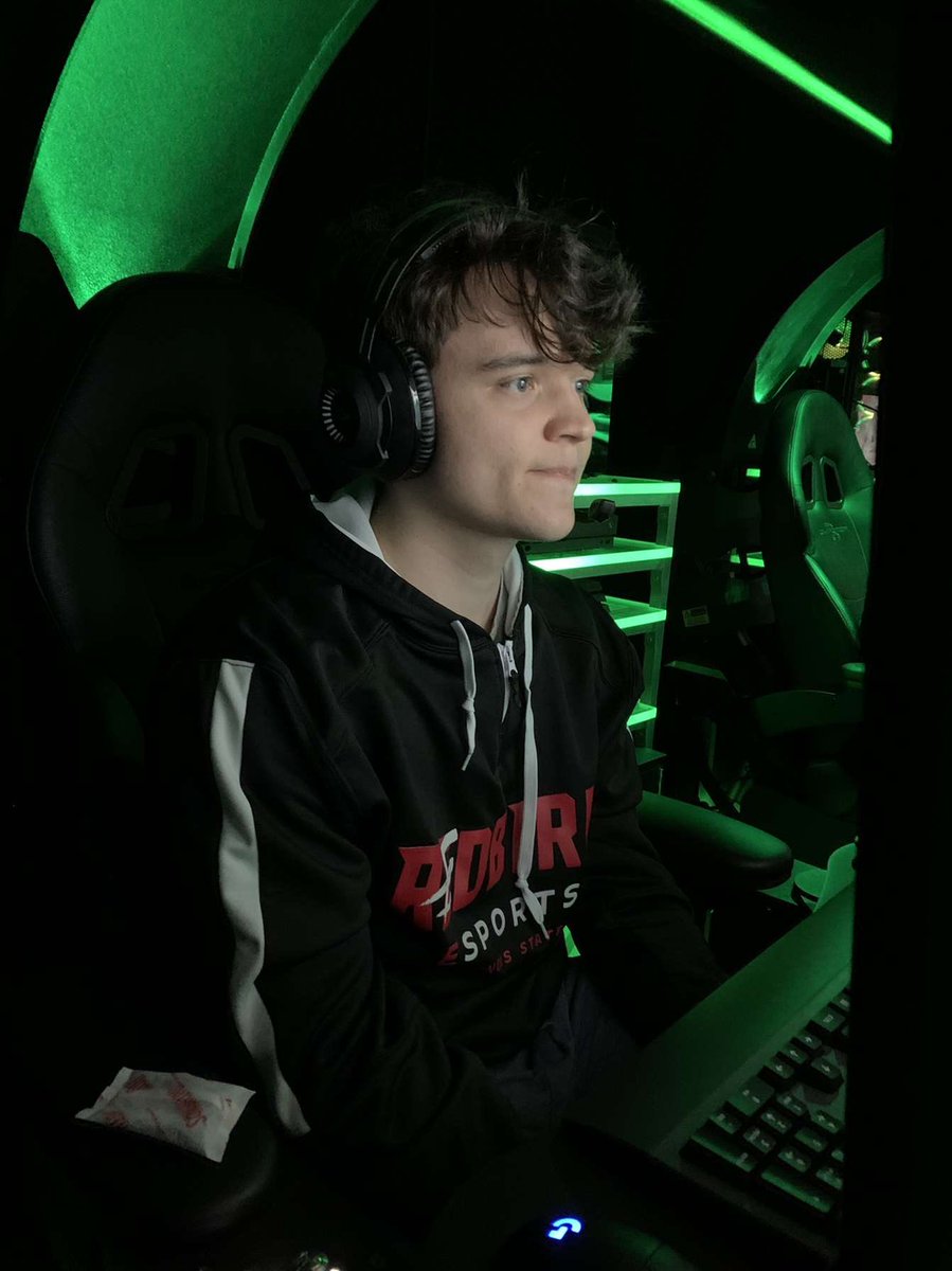 Redbird Call of Duty tweet media