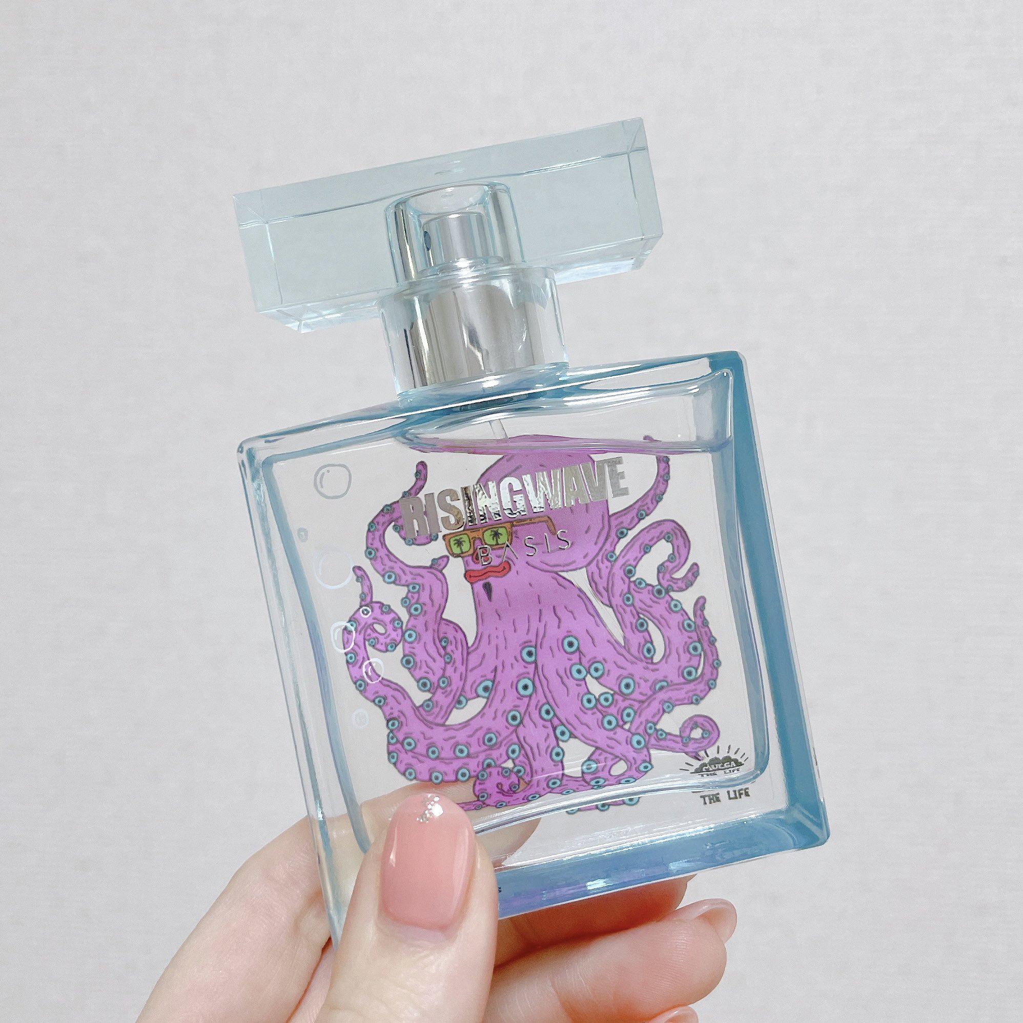 美容botことの タコ柄の香水 軽めで割と爽やかであんまり深みは無い感じが 男子高校生 平成 がつけてそう な感じで最近ハマっている T Co Gnl1daqprc Twitter