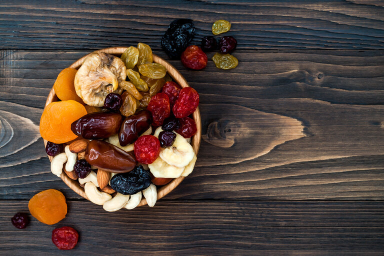 caligourmetnuts's tweet photo. How delicious do these bowls of fruits and nuts look? We’re just off to make a bowl ourselves #yummy #thebestsnacks #fruitandnutmix #nuts #californiagourmetnuts #gourmetnuts #californianuts https://t.co/rGruQp8sfR