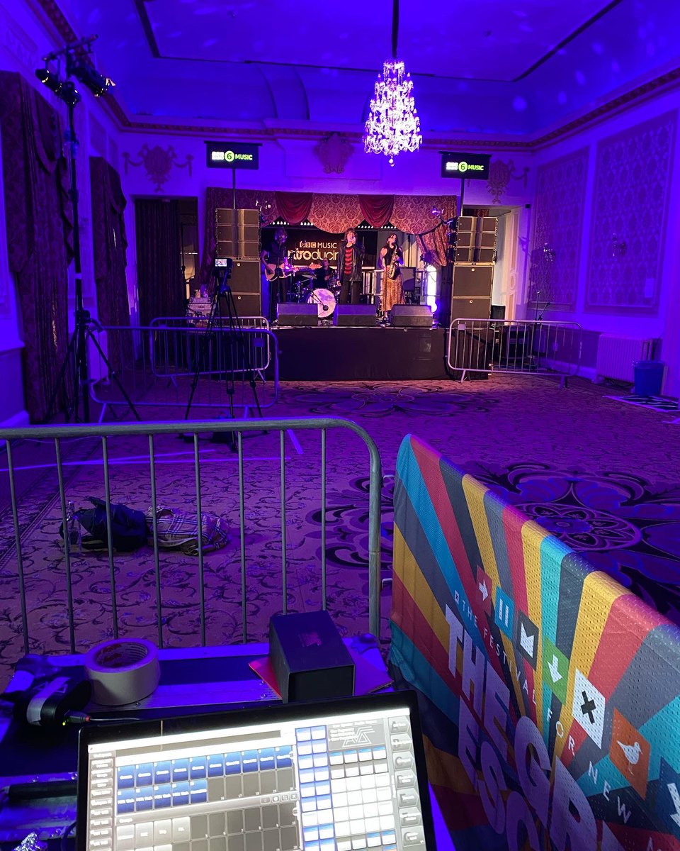 MiaArdinez's tweet photo. #TGE22 ⛈
@thegreatescape 
-
#brighton #thegreatescapefestival #music #musician #emo #art #music #musician #musica #live #festival #beach #artist #artists #band #bands #sound #lighting #conference @scenequeenrocks https://t.co/v7WydCcvFV