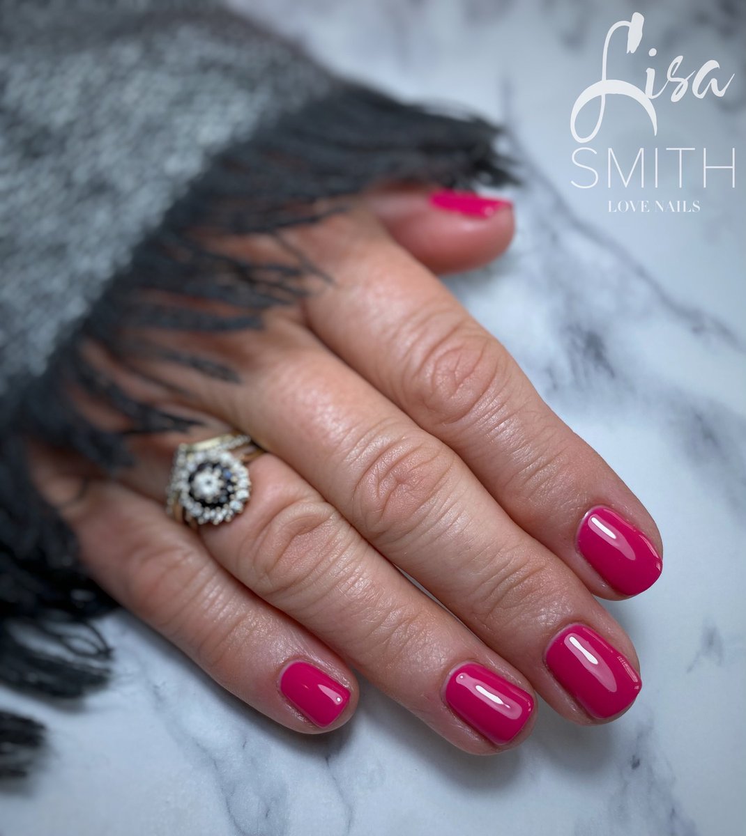 lisahsmith2003's tweet photo. Pinks pinks pinks 💖

@EzFlowUK @PureNailsUK @npdirect @NailproMagazine @ScratchMagazine @GlossifyCosmet1 @NSINails @ChinaGlaze @SalonSuppliesUK @SalonServicesUK https://t.co/3OhdcSXOTT