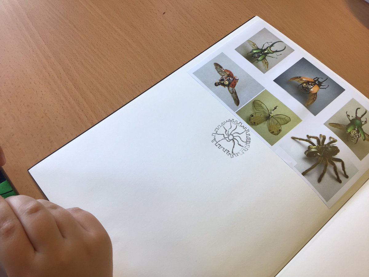 LindenRDCedar's tweet photo. Learning about Mike Libby the artist in year two art lesson. #lindenart #mikelibby #lindensketching https://t.co/gihgnEbK0m