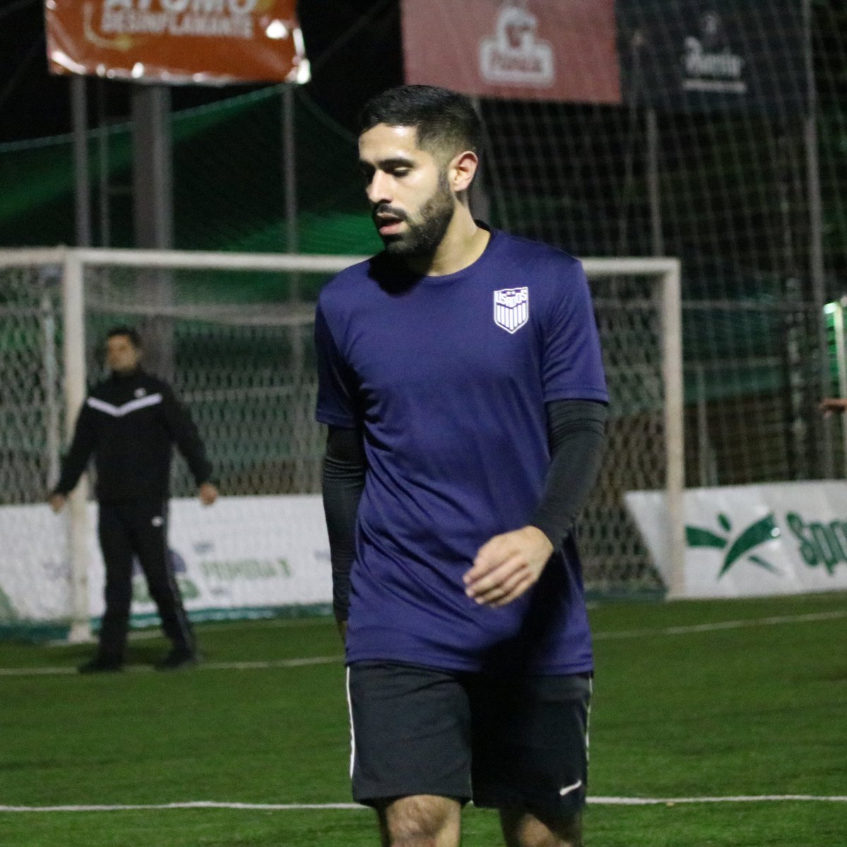 ligadetuiteros's tweet photo. ¡International Superstar Soccer!⚽️

@UsadosFc metió una victoria que puede marcar un antes y un después.

Le ganaron a uno de los históricos del certamen y la ventaja es de dos goles.

Queda mucha tela por cortar pero consiguieron perfilarse y con mucha autoridad. https://t.co/rNvYuHbhIc
