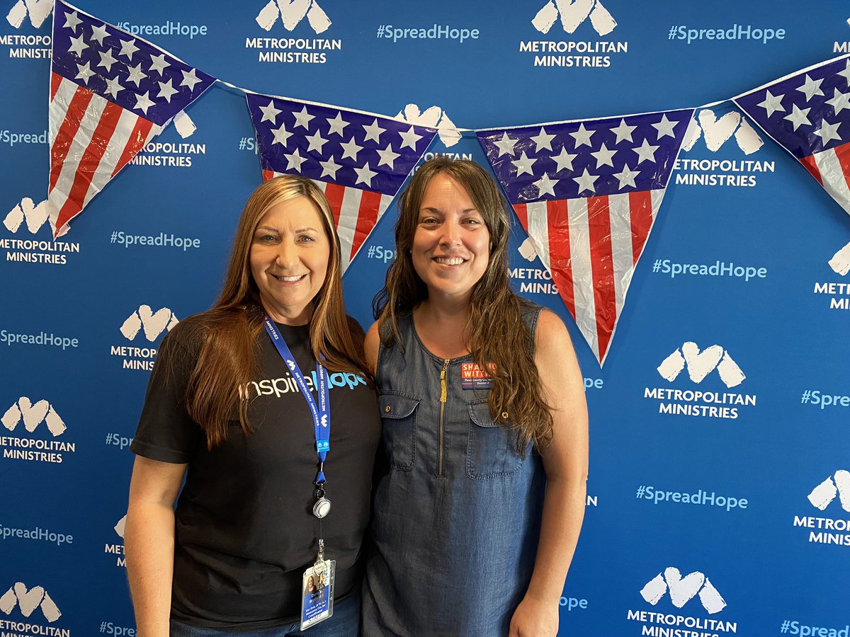 ShannonForPasco's tweet photo. Great meeting Donna Wetherill, coordinator at #MetropolitanMinistries in #HolidayFL-a local, grassroots, donor & volunteer-fueled community nonprofit. They provide practical solutions for at-risk &homeless families &individuals in #PascoCounty https://t.co/vwONajKtjT #spreadhope https://t.co/5GyOFMFs2E