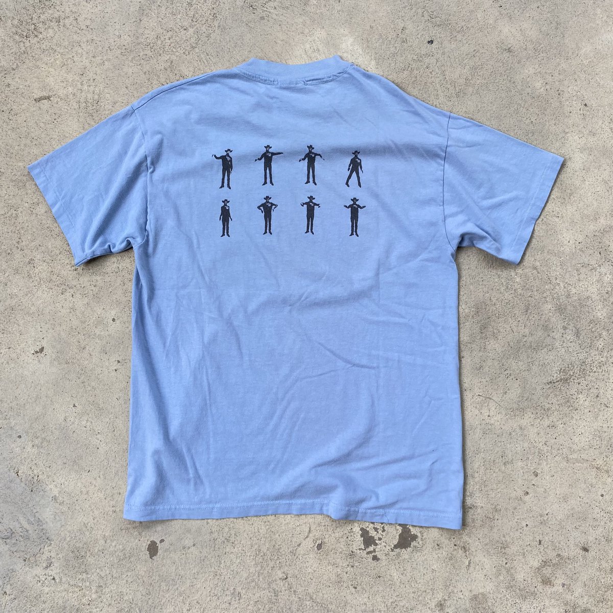 Growdung2hand's tweet image. Vintage 90s Beck Odelay Turntables Microphone Shirt
Size: L // 21.5x28.5
Price: 2999
*สภาพดี ลายสวย ไม่มีขาดรู เดี่ยวบนคู่ล่าง ใครชื่นชอบจัดไปครับ นานๆจะหาได้ครับ*

#beck #vtgbeck #beckband #singlestitch #vintagebandtee