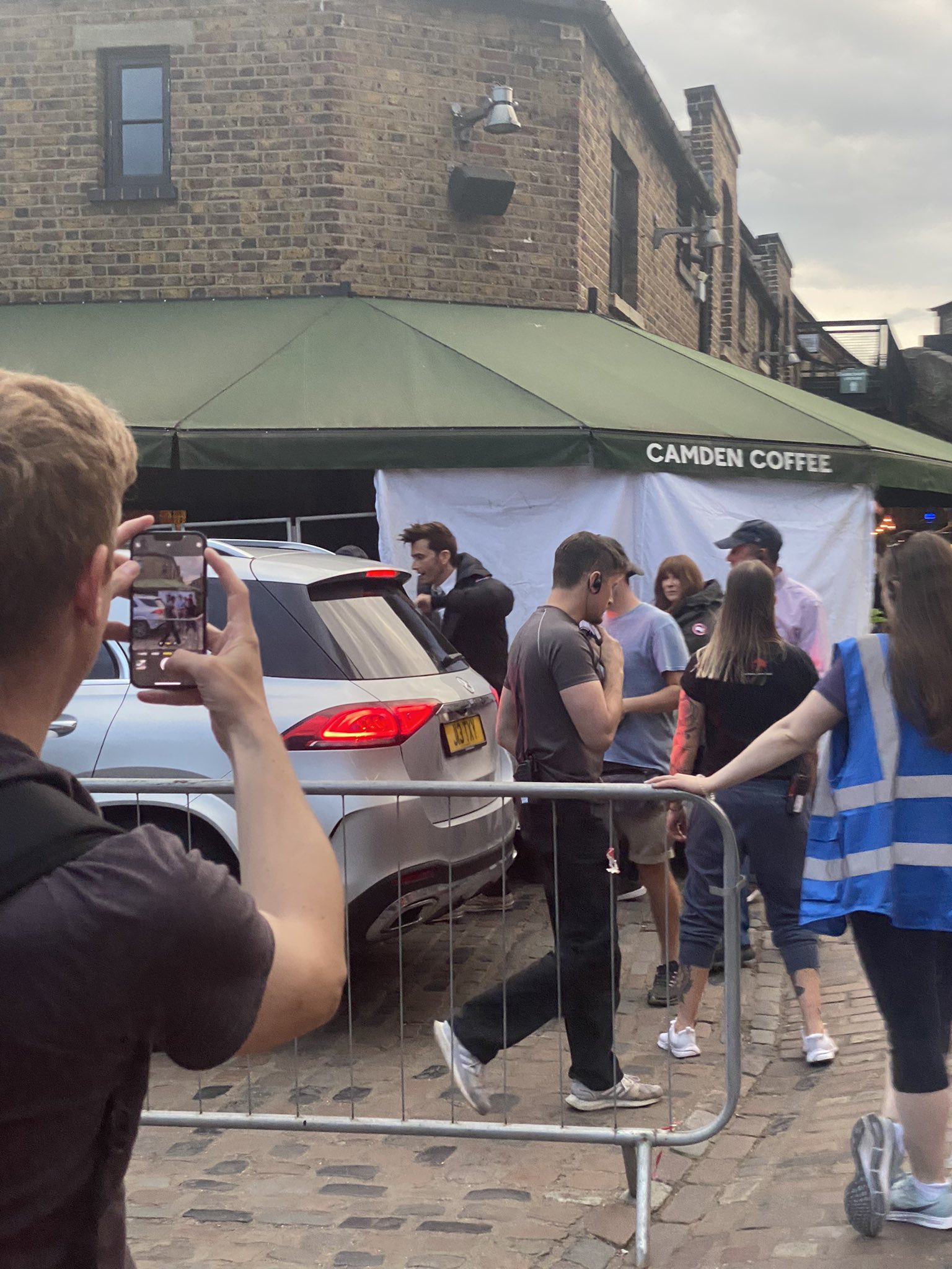 The Post Monument On Twitter And They re Off DoctorWho dwsr Https the-post-monument-on-twitter-and-they-re-off-doctorwho-dwsr-https