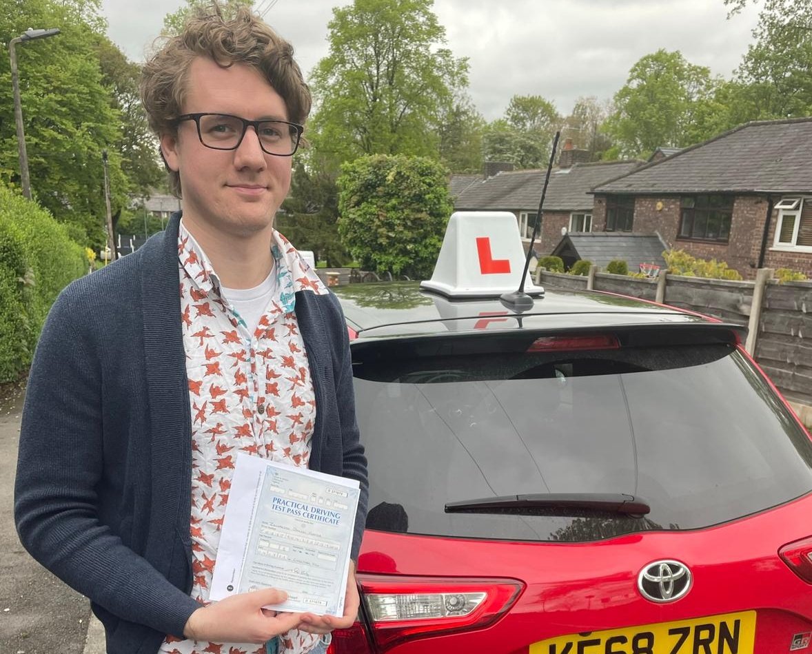 Adams_Driver's tweet photo. Congratulations Zachariah on passing with our instructor Ahmir at #CheethamHillDTC
#drivingschool #practicaltest #Pass #drivinginstructor  #adamsdrivertrainer #bestdrivingschoolmanchester  #drivinglessons #drivinglessonsmanchester #drivingschoolmanchester #ADI https://t.co/sEGqVGk9HA