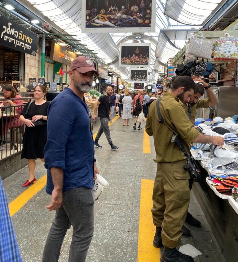 yohanscubano's tweet photo. Vamos a figurar o lo que es lo mismo #egotime en #Jerusalén https://t.co/MkZE8IwBC1