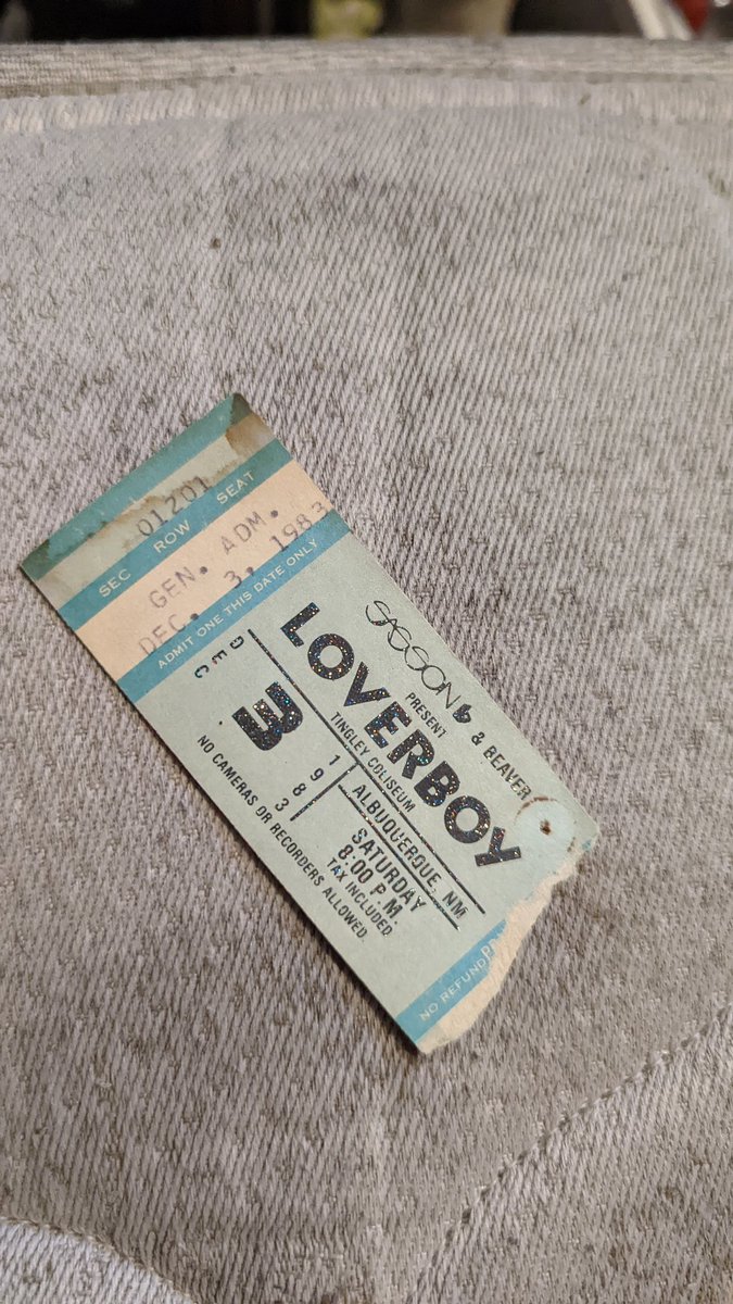 angelbabes71's tweet photo. @loverboyband I'm just gonna leave this here.  My first concert EVER!  My parents took me.  They were the bomb. https://t.co/aOGs8emwJd