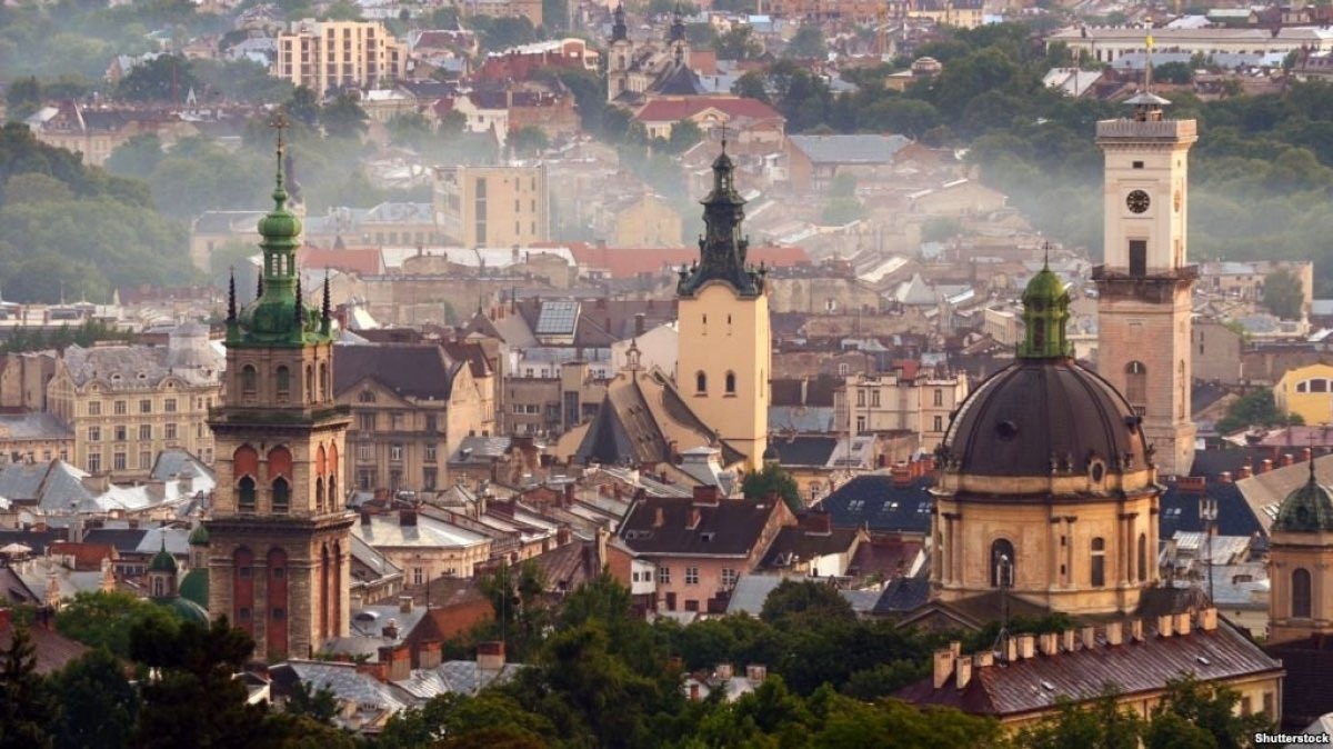 NataliyaMedPhys's tweet photo. @olgatokariuk Postcards from #Lviv #Ukraine. It’s a beautiful city - please come visit after we win the war https://t.co/iKTjiAZ7y4