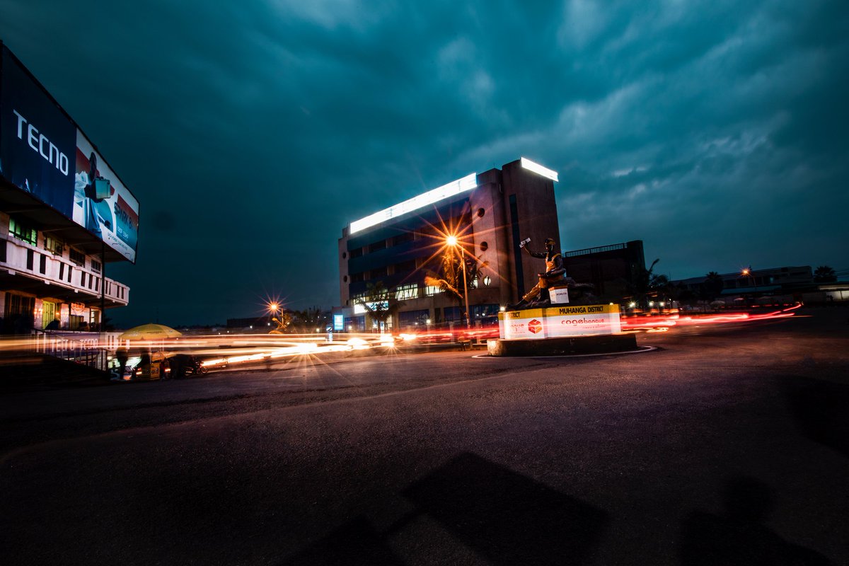 Hubert_rw's tweet photo. A COLOURFUL NIGHT ADVENTURE

Explore the night life in Muhanga City @Muhangadis and the productive movement of its people exposed through my lens. #explore #VisitRwanda #RwOT #Travel @visitrwanda_now https://t.co/59yFhxXg60