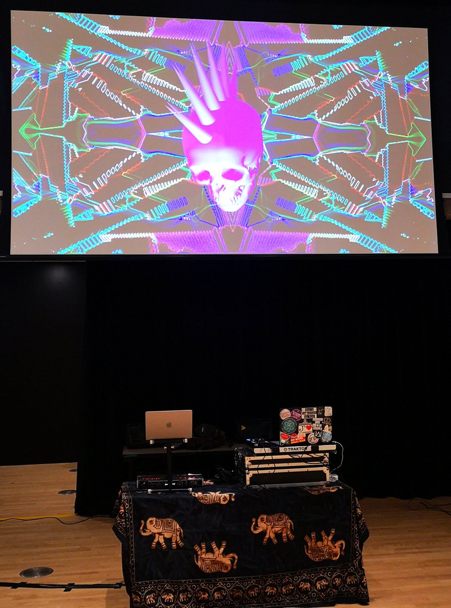 PinkcloudNFT's tweet photo. Made some live visuals for the 35th Quebec Harm Reduction Conference at BAnQ. Our first time presenting in a library ! Thanks to AIDQ for the invitation (L’Association des intervenants en dépendance du Québec) #vj #livevisual #trippy #touchdesigner #generativeart #AIDQ https://t.co/KAbg06md3C