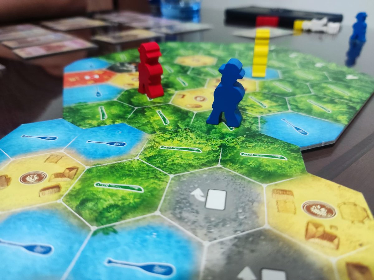 JuegaEnLaCueva's tweet photo. Hoy nos abrimos paso entre la espesa jungla en busca de la mítica ciudad de El Dorado...

#JuegaEnLaCueva #LaCuevaDeLosJuegos #BoardgameCommunity #TheQuestForElDorado #LaBusquedaDeElDorado #ElDorado  #CiudadesLegendarias #CiudadesMiticas #LegendaryCities #MythicalCities https://t.co/4z15Z688r8